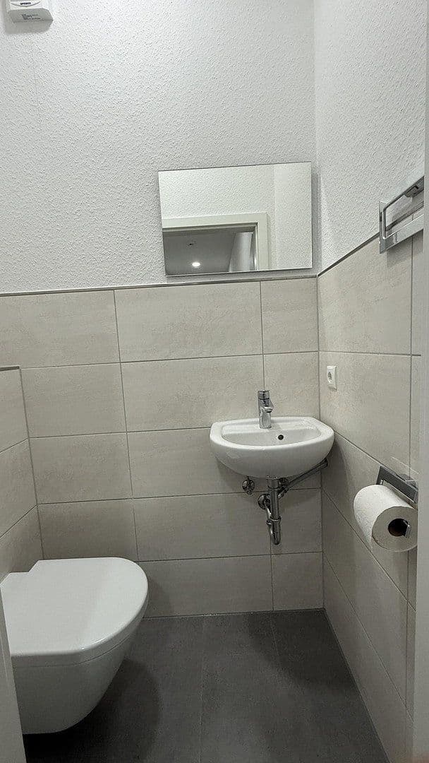 Pronájem bytu 5+1 117 m², Andernach, Porýní-Falc Pronájem bytu 5+1 117 m², Andernach, Porýní-Falc