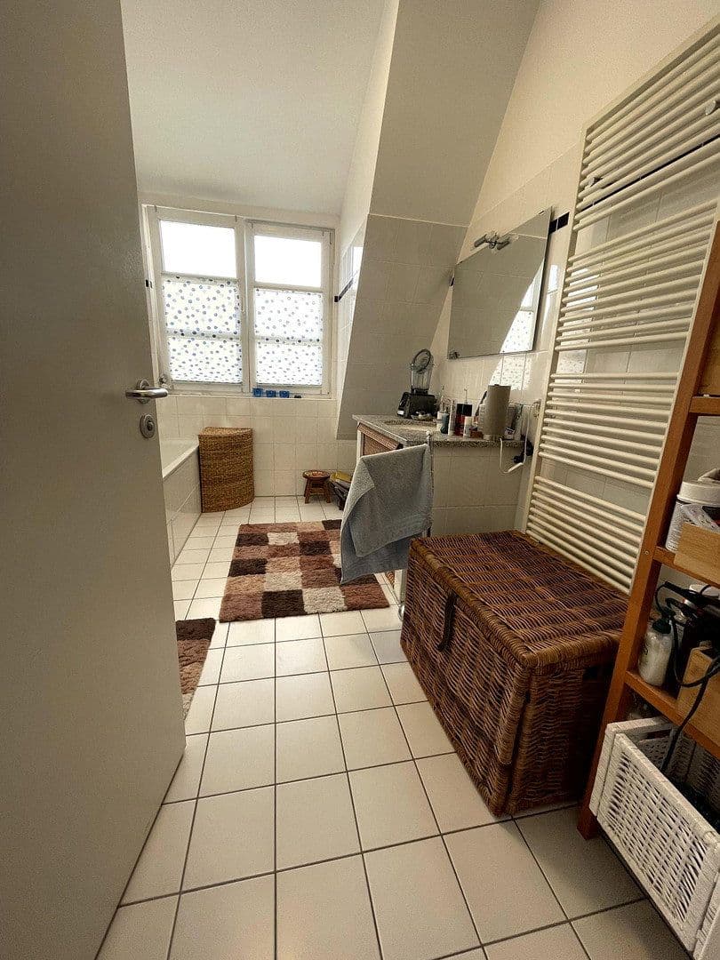 Prodej bytu 3+1 119 m², Berlin, Berlín Prodej bytu 3+1 119 m², Berlin, Berlín