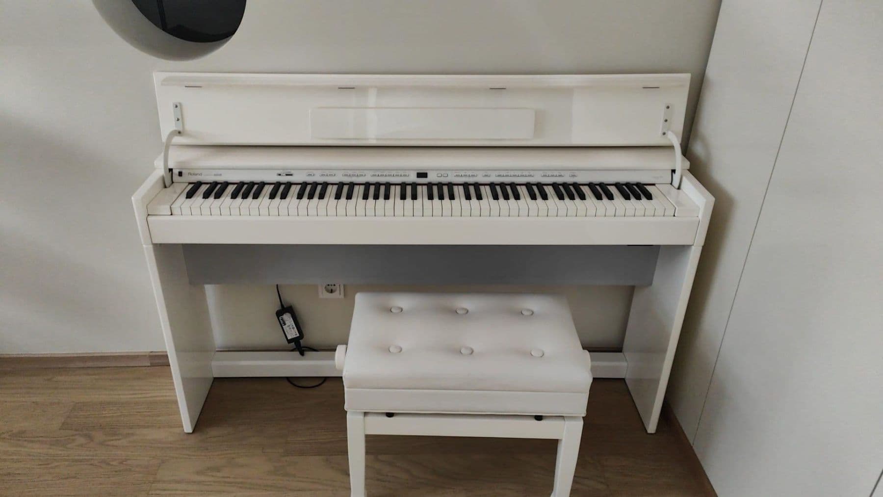 Pronájem bytu 5+1 224 m², Düsseldorf, Severní Porýní-Vestfálsko Pronájem bytu 5+1 224 m², Düsseldorf, Severní Porýní-Vestfálsko