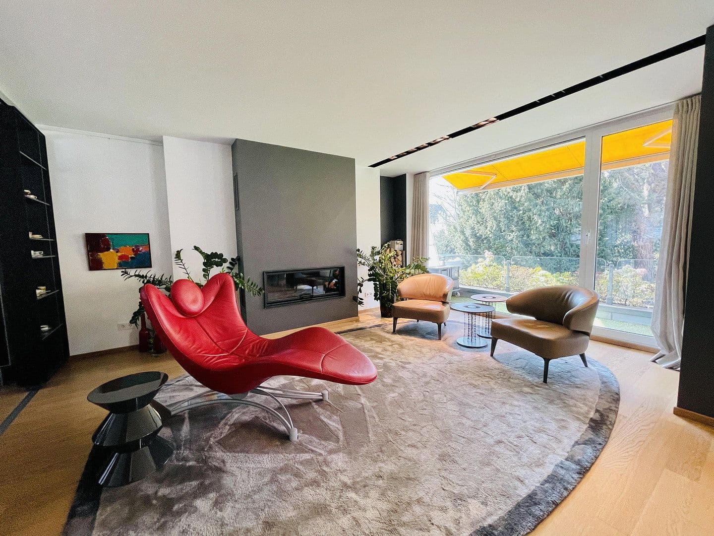 Pronájem bytu 5+1 224 m², Düsseldorf, Severní Porýní-Vestfálsko Pronájem bytu 5+1 224 m², Düsseldorf, Severní Porýní-Vestfálsko