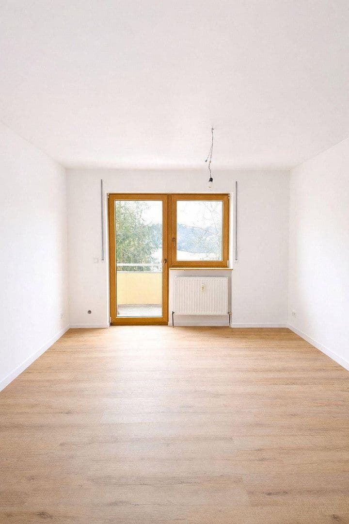 Pronájem bytu 3+1 84 m², Fürth, Bavorsko Pronájem bytu 3+1 84 m², Fürth, Bavorsko