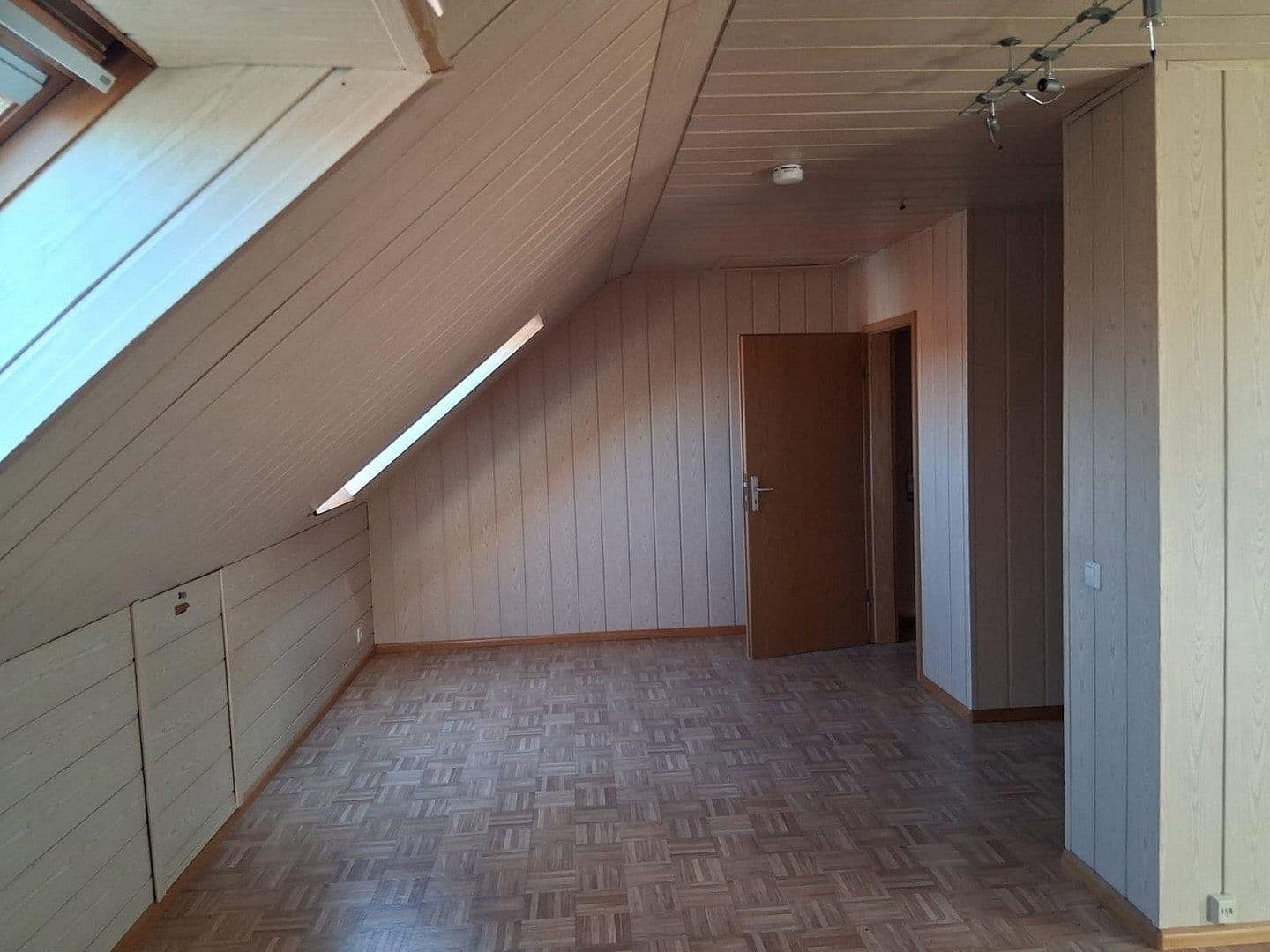 Prodej bytu 4+1 105 m², Breisach am Rhein, Bádensko-Württembersko Prodej bytu 4+1 105 m², Breisach am Rhein, Bádensko-Württembersko