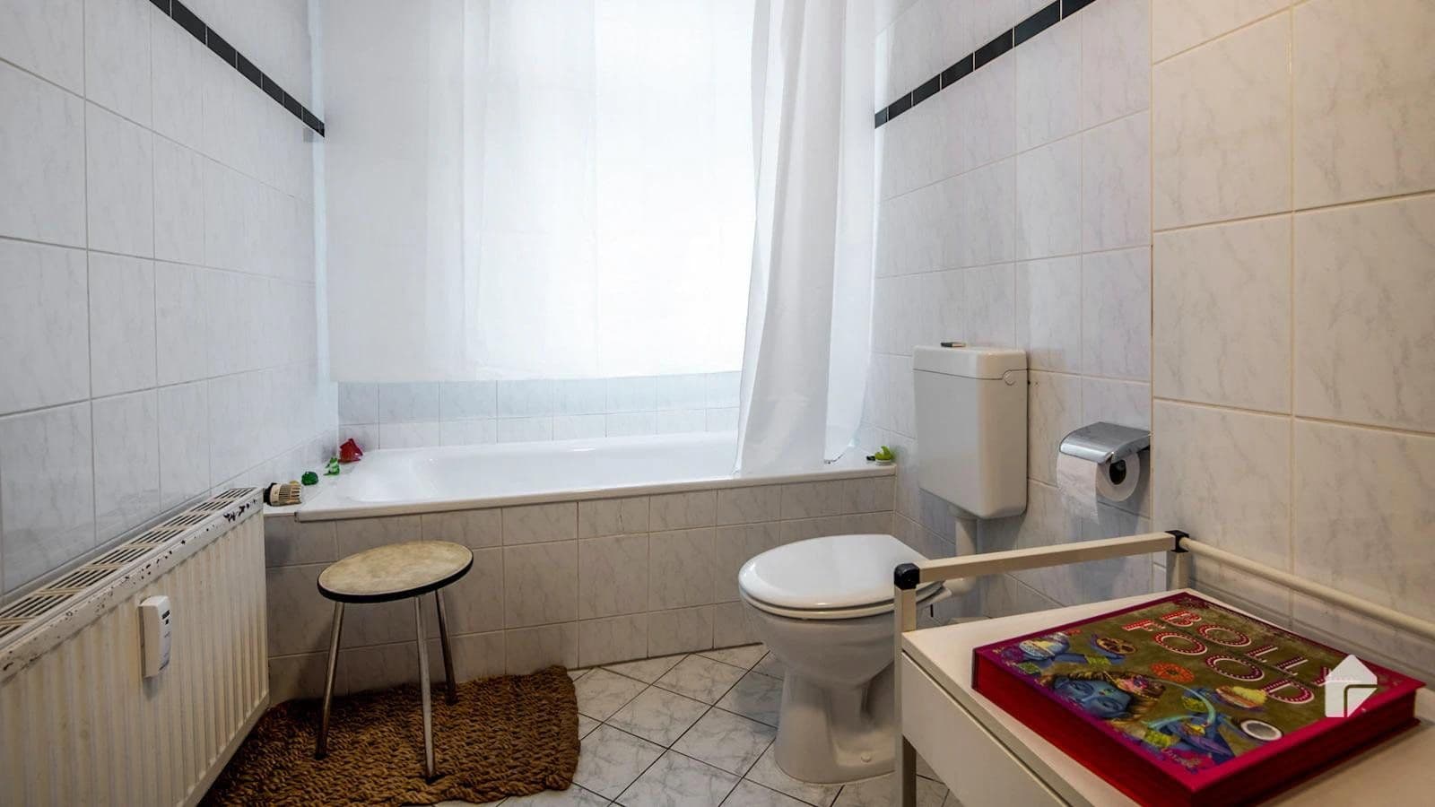 Prodej bytu 3+1 112 m², Wichertstr. 69, Berlin, Berlín Prodej bytu 3+1 112 m², Wichertstr. 69, Berlin, Berlín