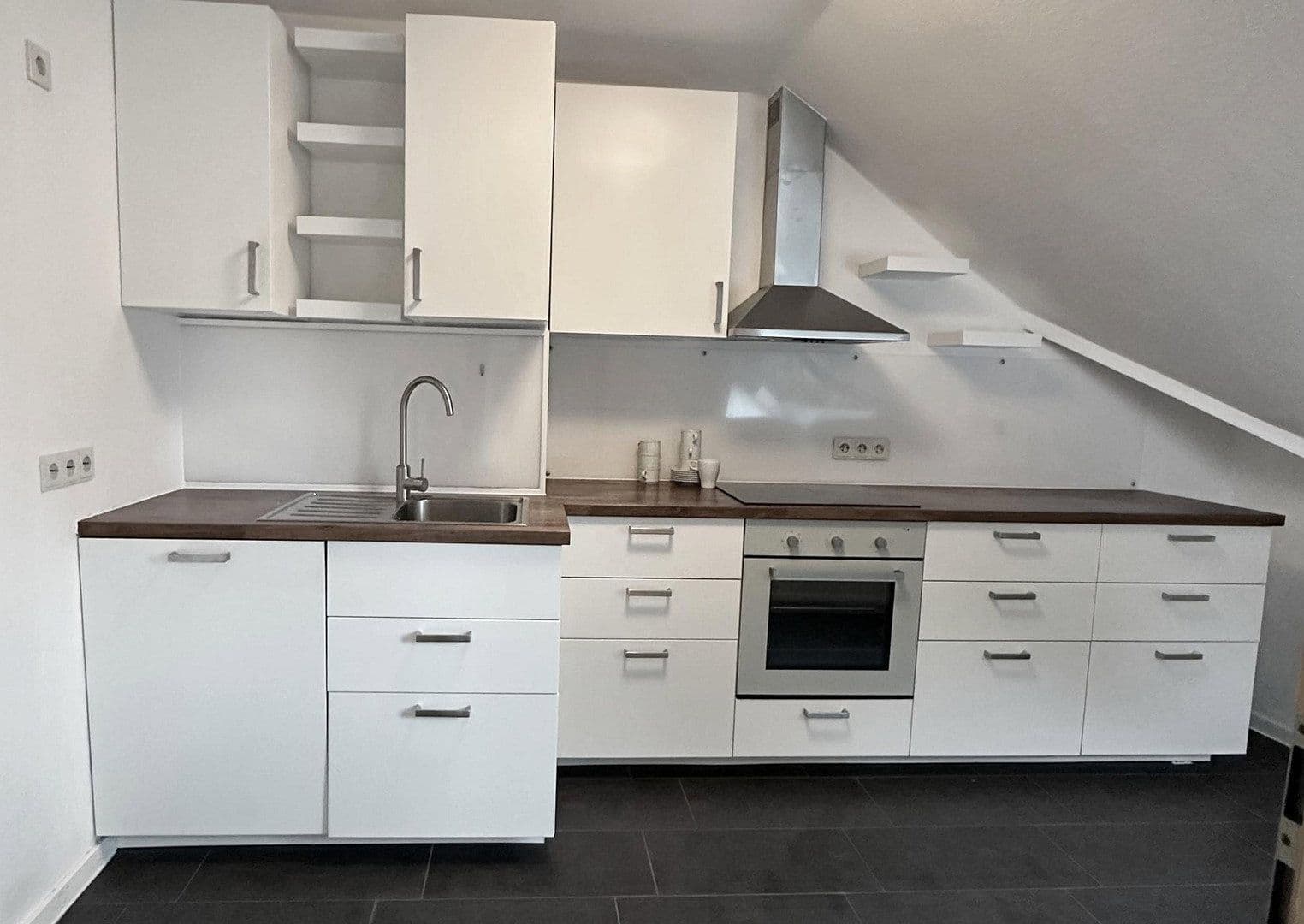 Prodej domu 293 m², pozemek 1.300 m², Schützenstraße 25, Visselhövede, Dolní Sasko Prodej domu 293 m², pozemek 1.300 m², Schützenstraße 25, Visselhövede, Dolní Sasko