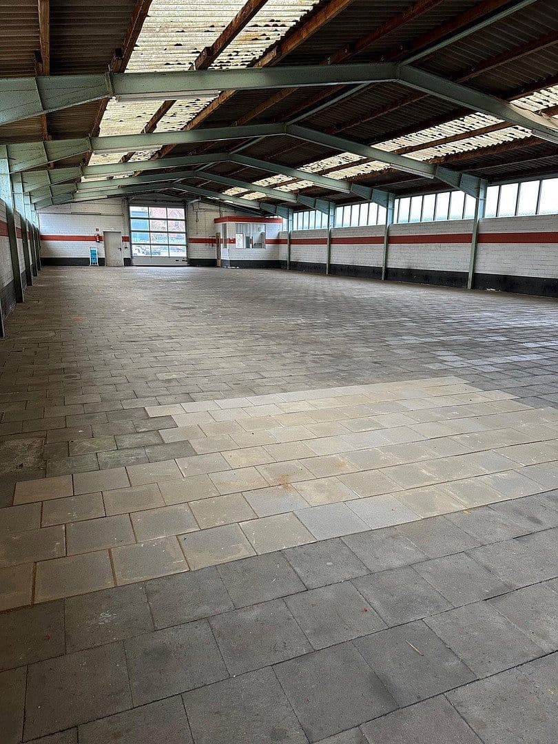 Pronájem nebytového prostoru 460 m², Marklohe, Dolní Sasko Pronájem nebytového prostoru 460 m², Marklohe, Dolní Sasko