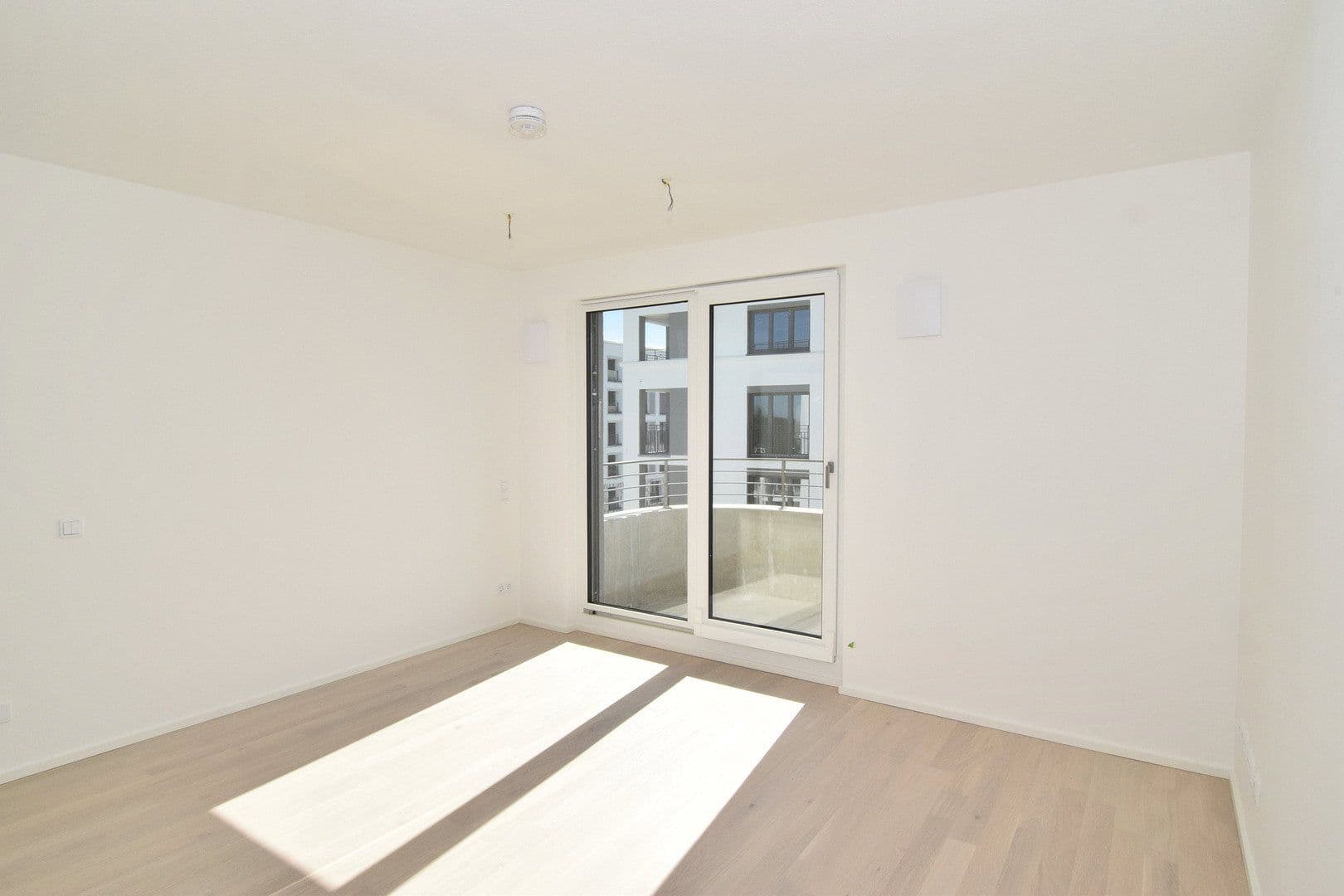 Pronájem bytu 1+1 30 m², Trudering Kyivstraße, München Trudering, Bavorsko Pronájem bytu 1+1 30 m², Trudering Kyivstraße, München Trudering, Bavorsko