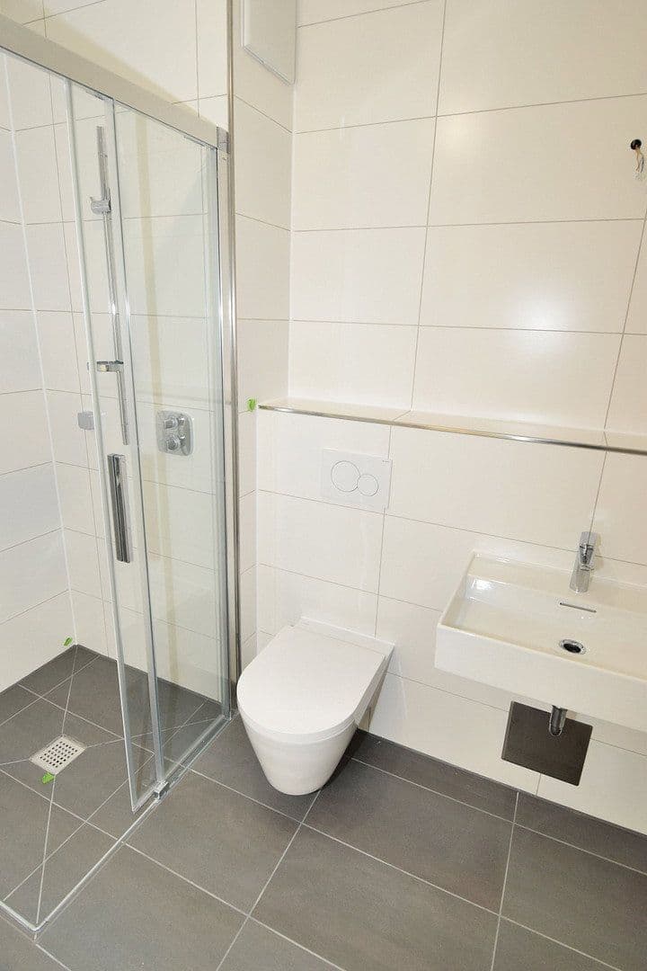 Pronájem bytu 1+1 30 m², Trudering Kyivstraße, München Trudering, Bavorsko Pronájem bytu 1+1 30 m², Trudering Kyivstraße, München Trudering, Bavorsko