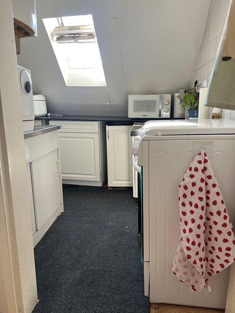 Pronájem bytu 2+1 49 m², Kirchstraße 21, Darmstadt, Hessen Pronájem bytu 2+1 49 m², Kirchstraße 21, Darmstadt, Hessen