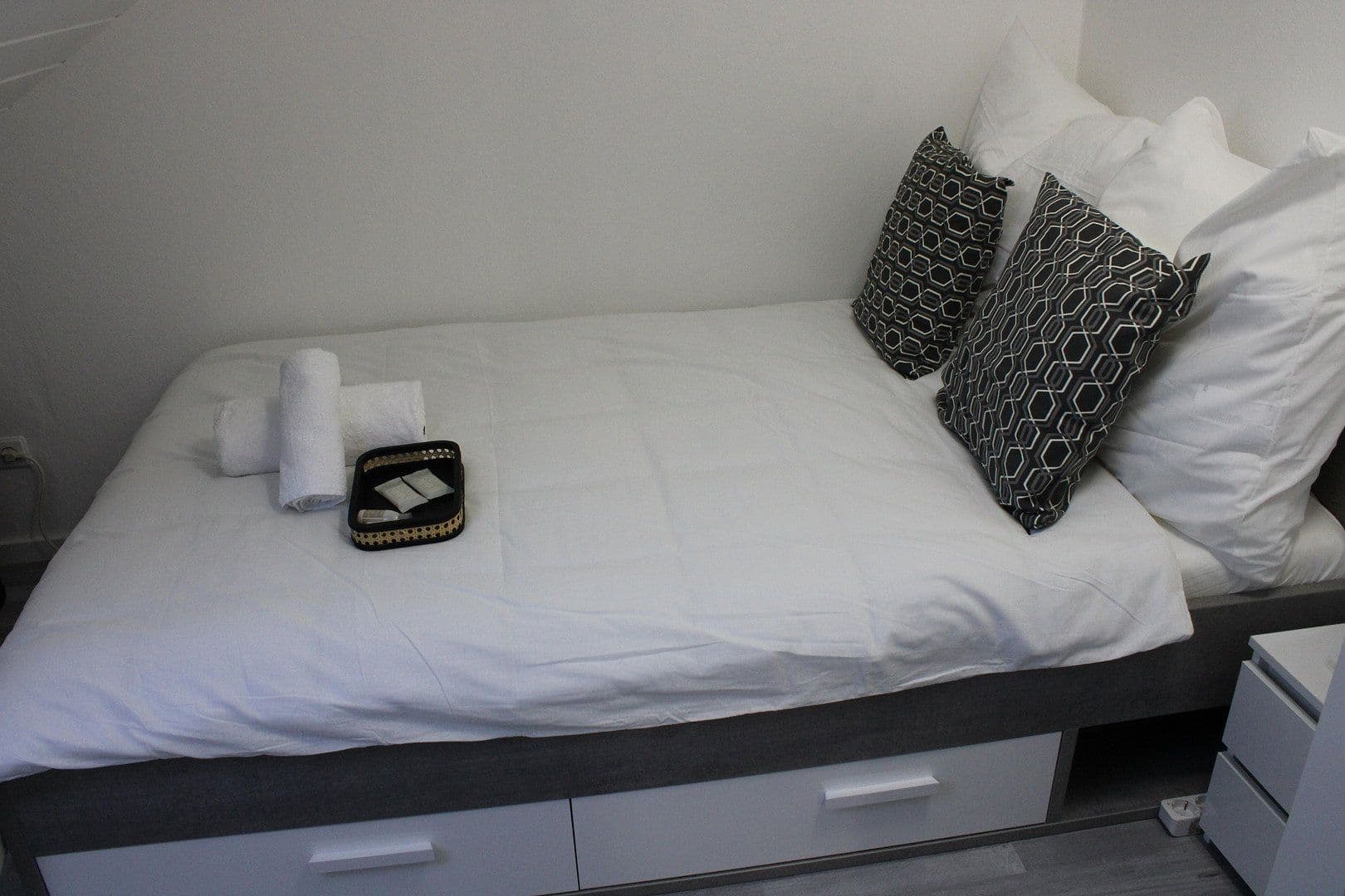 Pronájem bytu 2+1 35 m², Tal Str. 18/1, Untergruppenbach, Bádensko-Württembersko Pronájem bytu 2+1 35 m², Tal Str. 18/1, Untergruppenbach, Bádensko-Württembersko