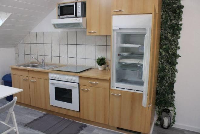 Pronájem bytu 2+1 35 m², Tal Str. 18/1, Untergruppenbach, Bádensko-Württembersko Pronájem bytu 2+1 35 m², Tal Str. 18/1, Untergruppenbach, Bádensko-Württembersko