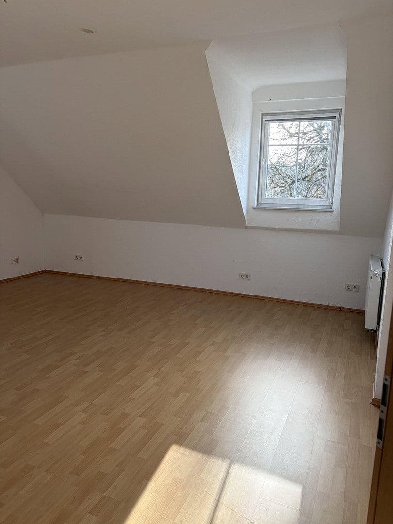 Pronájem bytu 2+1 105 m², Kirchstraße 2, Saarbrücken, Země Sársko Pronájem bytu 2+1 105 m², Kirchstraße 2, Saarbrücken, Země Sársko