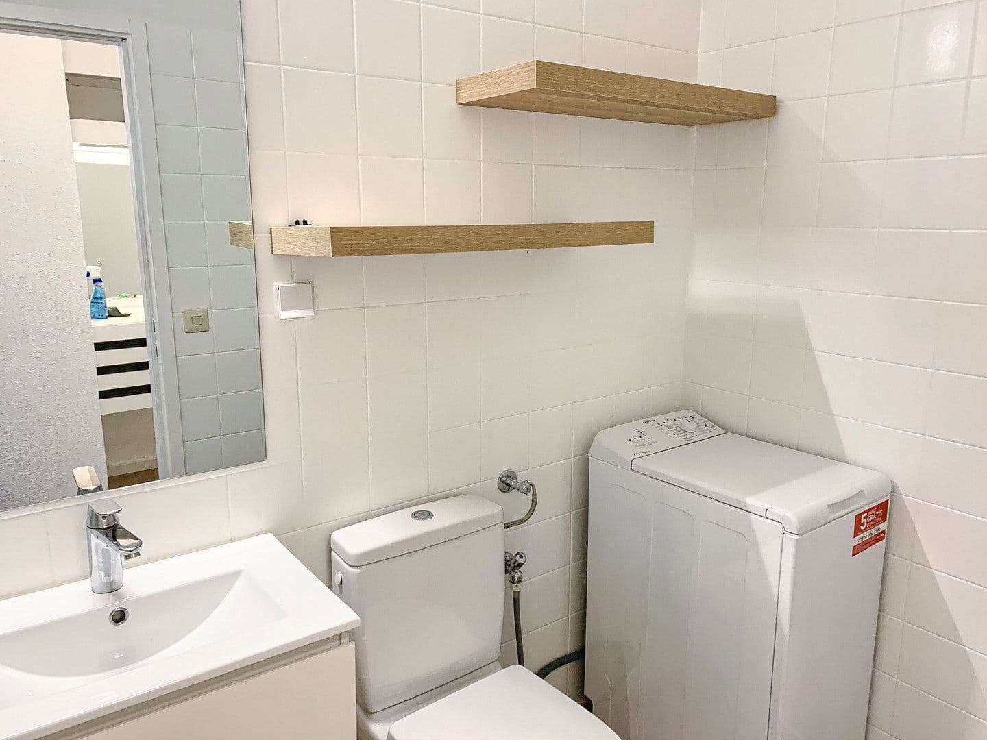 Pronájem bytu 1+1 37 m², Im Mainfeld 42, Frankfurt, Hessen Pronájem bytu 1+1 37 m², Im Mainfeld 42, Frankfurt, Hessen