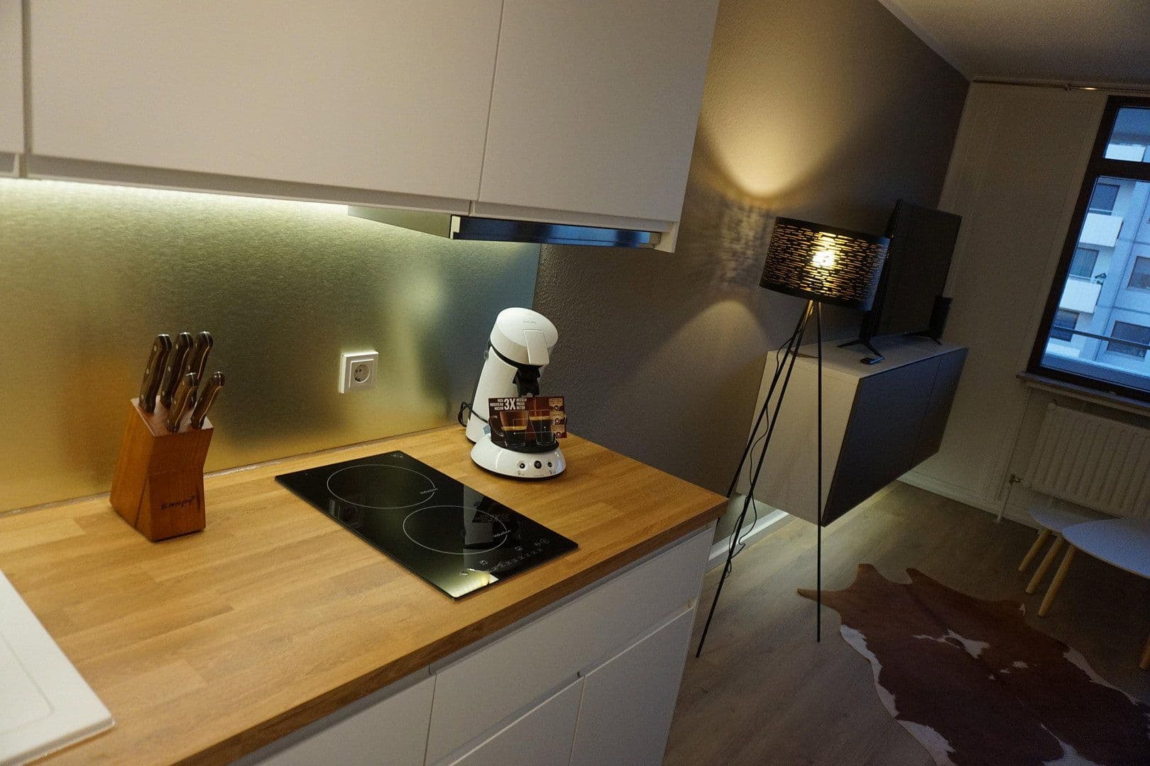 Pronájem bytu 1+1 37 m², Im Mainfeld 42, Frankfurt, Hessen Pronájem bytu 1+1 37 m², Im Mainfeld 42, Frankfurt, Hessen