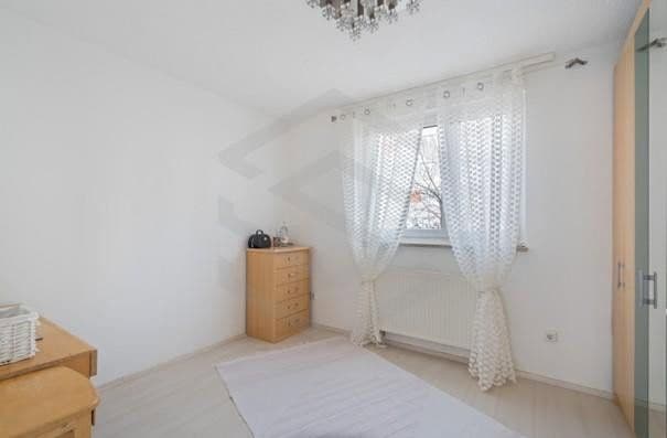 Prodej domu 138 m², pozemek 167 m², Nürnberg, Bavorsko Prodej domu 138 m², pozemek 167 m², Nürnberg, Bavorsko