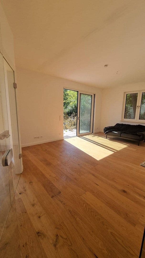 Pronájem bytu 4+1 105 m², Berlin, Berlín Pronájem bytu 4+1 105 m², Berlin, Berlín