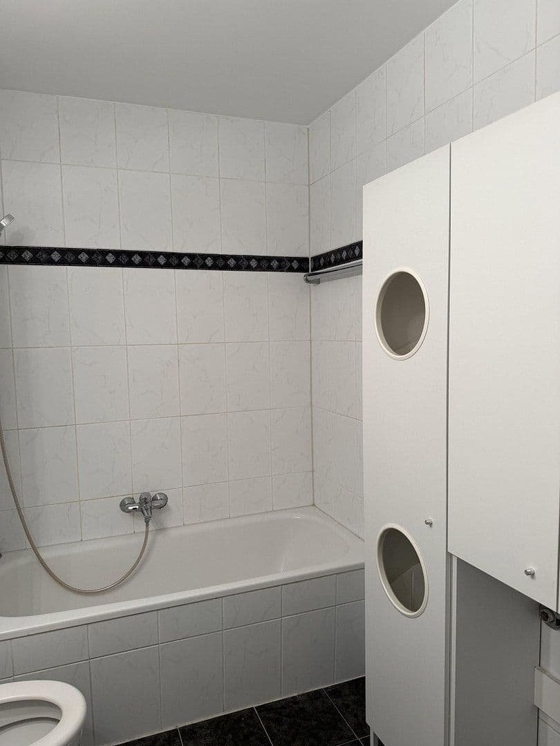 Pronájem bytu 3+1 67 m², Köln, Severní Porýní-Vestfálsko Pronájem bytu 3+1 67 m², Köln, Severní Porýní-Vestfálsko