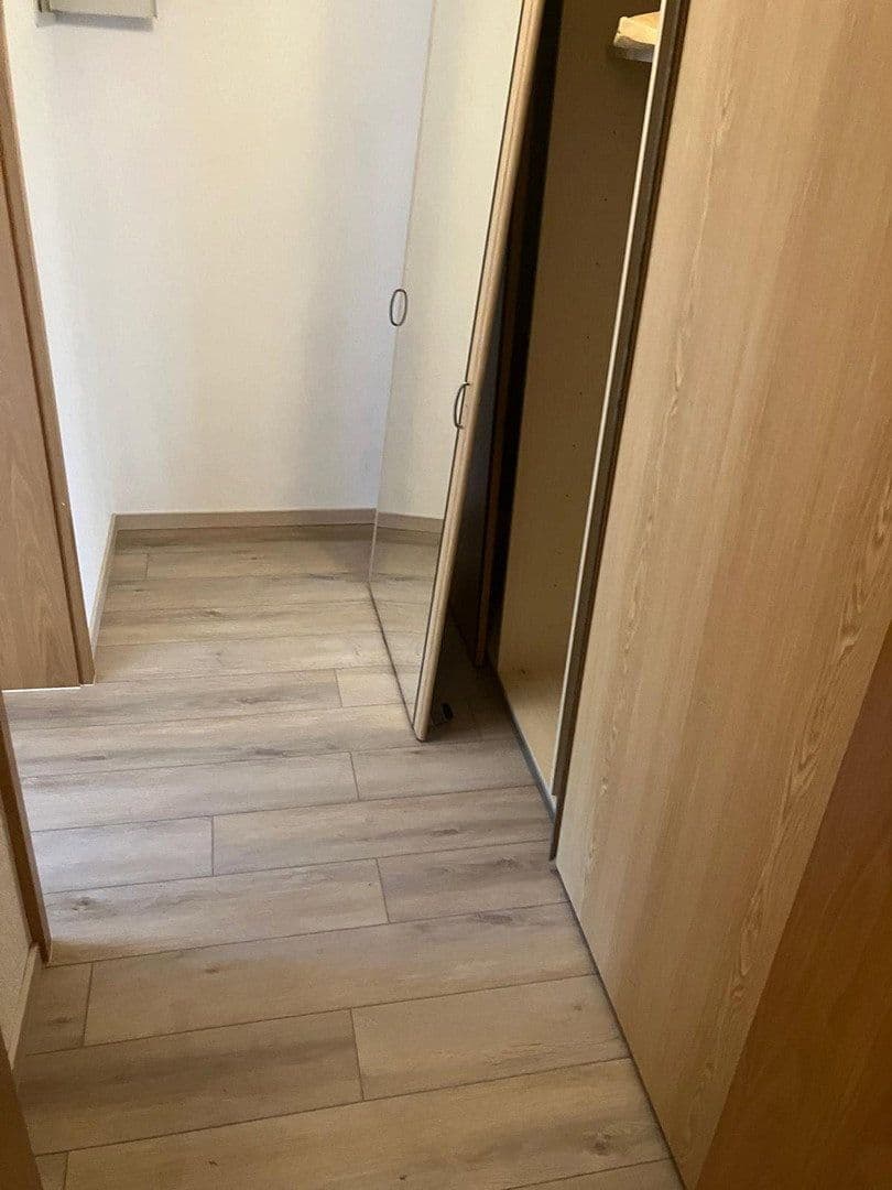 Pronájem bytu 2+1 38 m², Siegen, Severní Porýní-Vestfálsko Pronájem bytu 2+1 38 m², Siegen, Severní Porýní-Vestfálsko