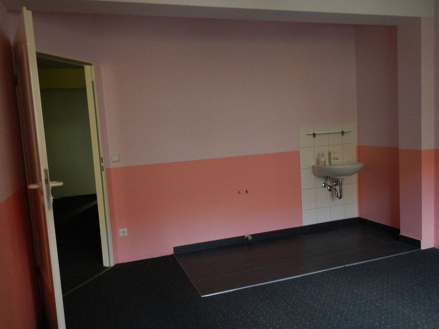 Pronájem kanceláře 112 m², Holsteinische Straße 51, Berlin, Berlín Pronájem kanceláře 112 m², Holsteinische Straße 51, Berlin, Berlín