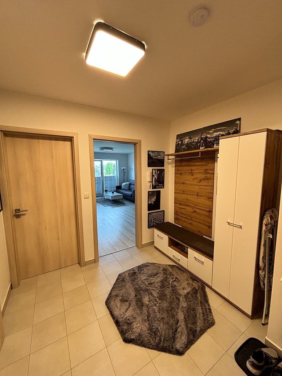 Prodej bytu 2+kk 68 m², U Parketárny, Unhošť, Středočeský kraj Prodej bytu 2+kk 68 m², U Parketárny, Unhošť, Středočeský kraj