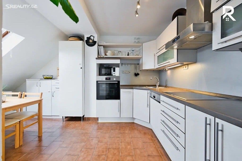 Pronájem bytu 3+kk 71 m², Znojemská, Hrušovany nad Jevišovkou, Jihomoravský kraj Pronájem bytu 3+kk 71 m², Znojemská, Hrušovany nad Jevišovkou, Jihomoravský kraj