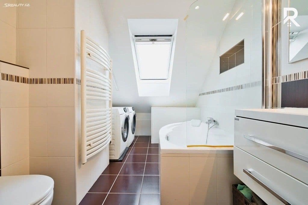 Pronájem bytu 3+kk 71 m², Znojemská, Hrušovany nad Jevišovkou, Jihomoravský kraj Pronájem bytu 3+kk 71 m², Znojemská, Hrušovany nad Jevišovkou, Jihomoravský kraj