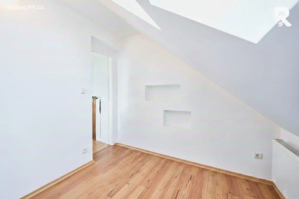 Pronájem bytu 3+kk 71 m², Znojemská, Hrušovany nad Jevišovkou, Jihomoravský kraj Pronájem bytu 3+kk 71 m², Znojemská, Hrušovany nad Jevišovkou, Jihomoravský kraj