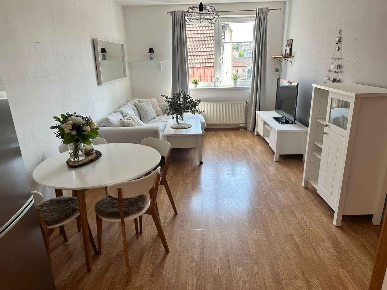 Pronájem bytu 2+kk 45 m², Hrušovanské náměstí, Praha, Praha Pronájem bytu 2+kk 45 m², Hrušovanské náměstí, Praha, Praha