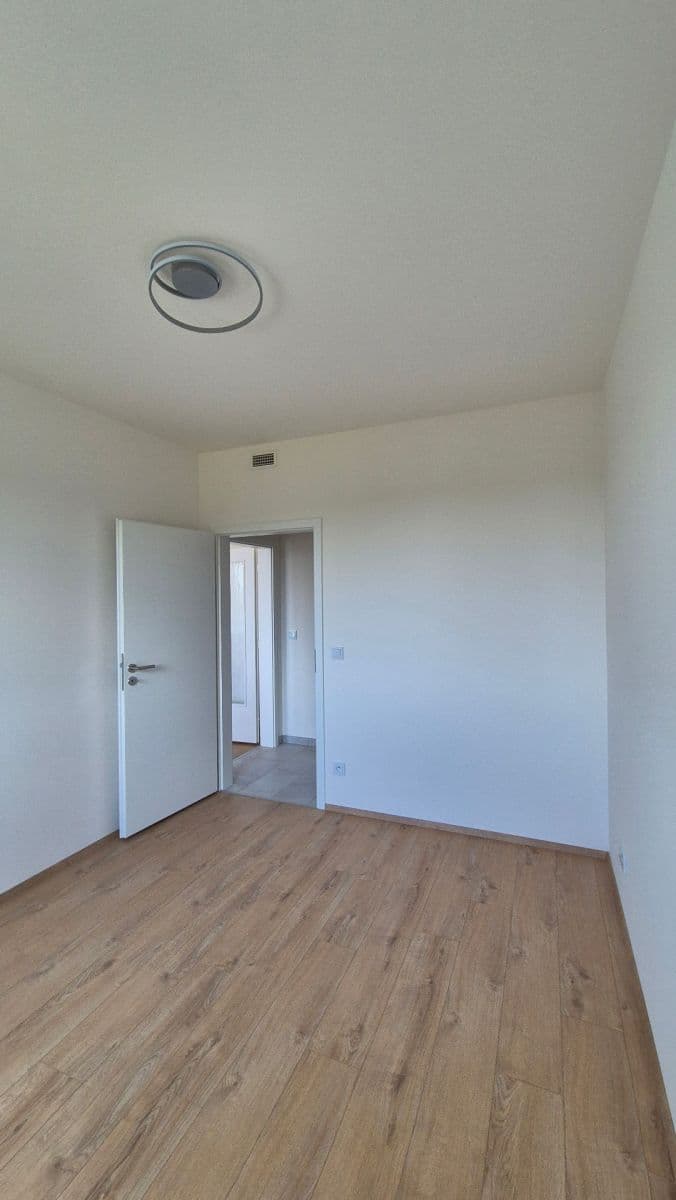Pronájem bytu 2+kk 45 m², Strančická, Praha, Praha Pronájem bytu 2+kk 45 m², Strančická, Praha, Praha