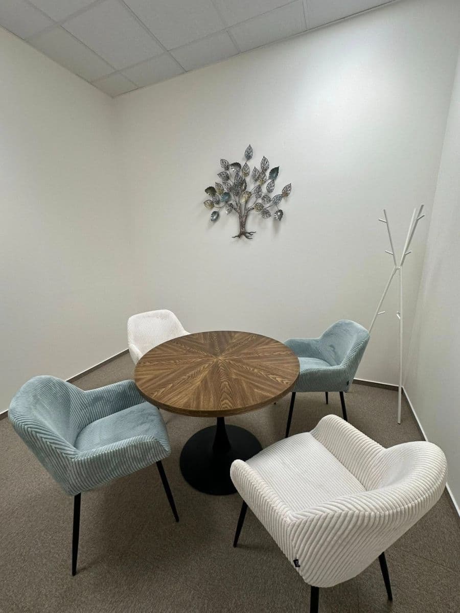 Pronájem kanceláře 15 m², Nádražní, Praha, Praha Pronájem kanceláře 15 m², Nádražní, Praha, Praha