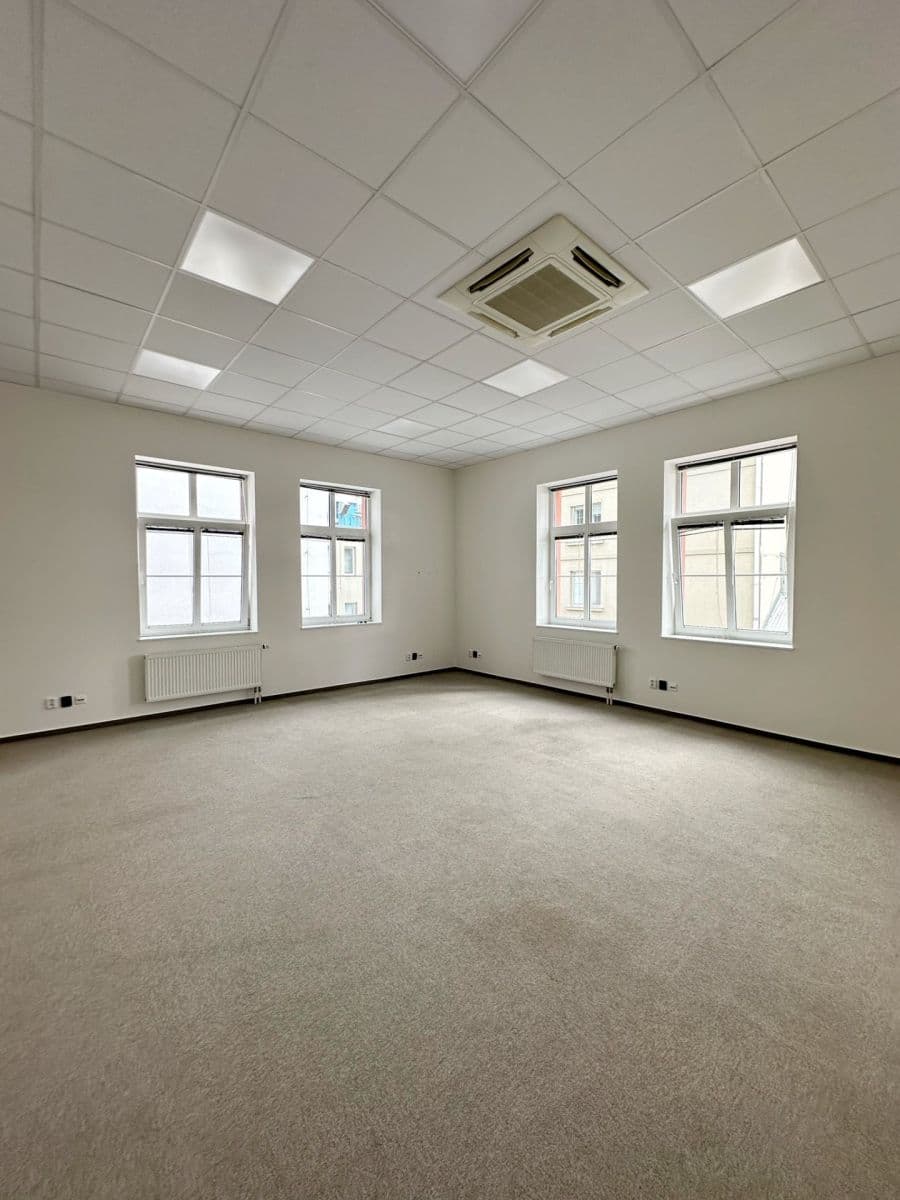 Pronájem kanceláře 15 m², Nádražní, Praha, Praha Pronájem kanceláře 15 m², Nádražní, Praha, Praha