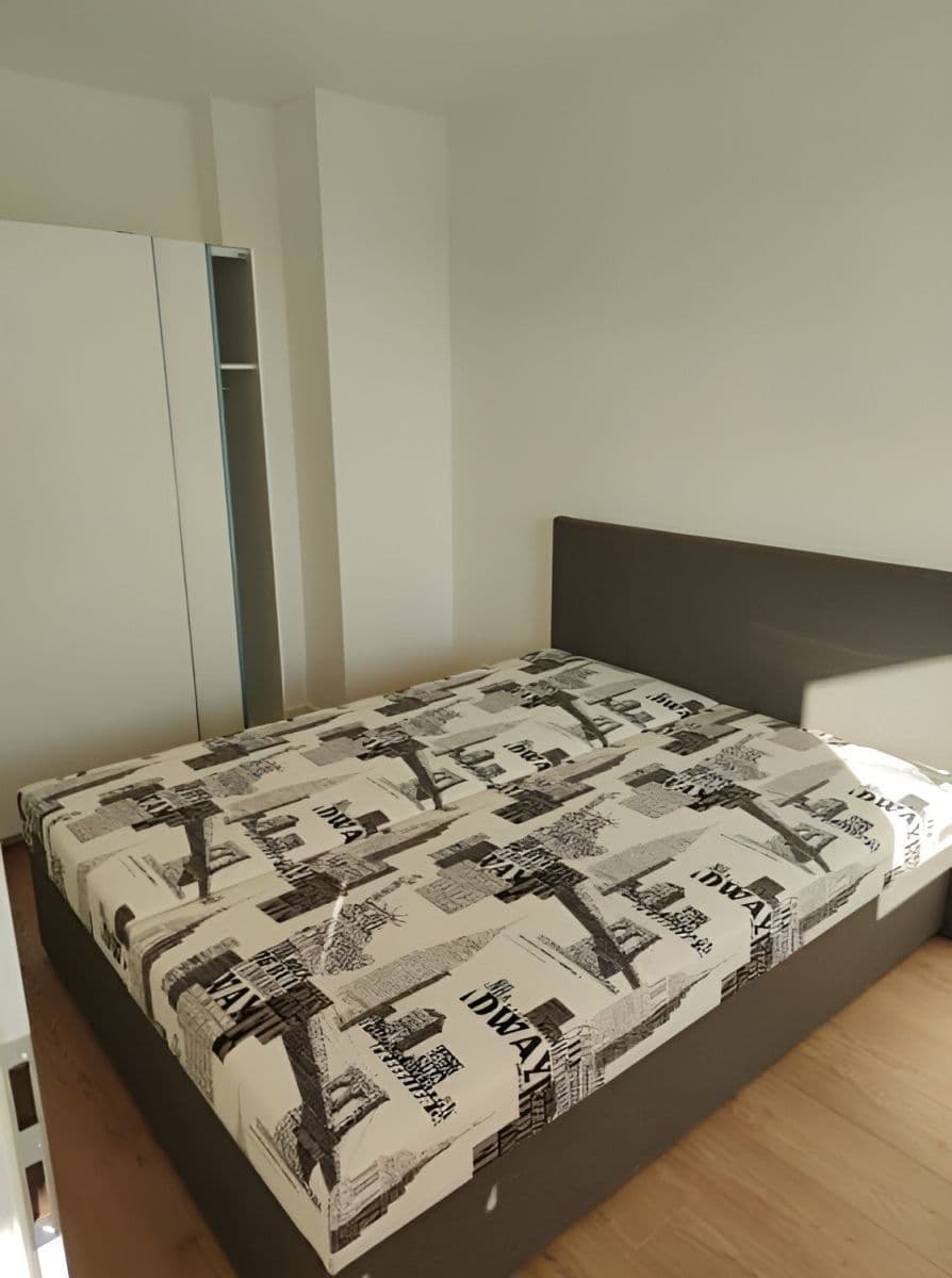 Pronájem bytu 2+kk 40 m², Vysočanská, Praha, Praha Pronájem bytu 2+kk 40 m², Vysočanská, Praha, Praha