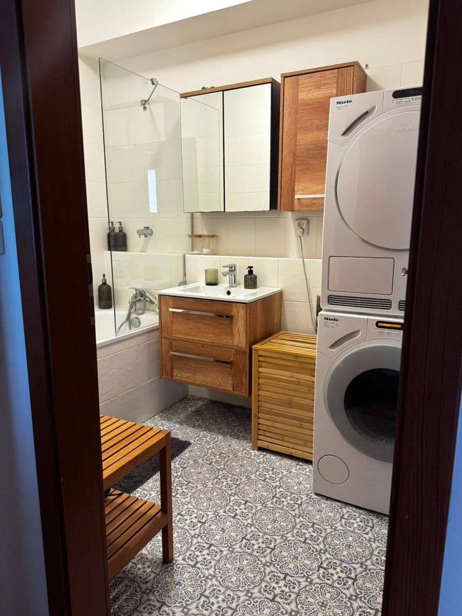 Pronájem bytu 3+kk 78 m², Budapešťská, Praha, Praha Pronájem bytu 3+kk 78 m², Budapešťská, Praha, Praha