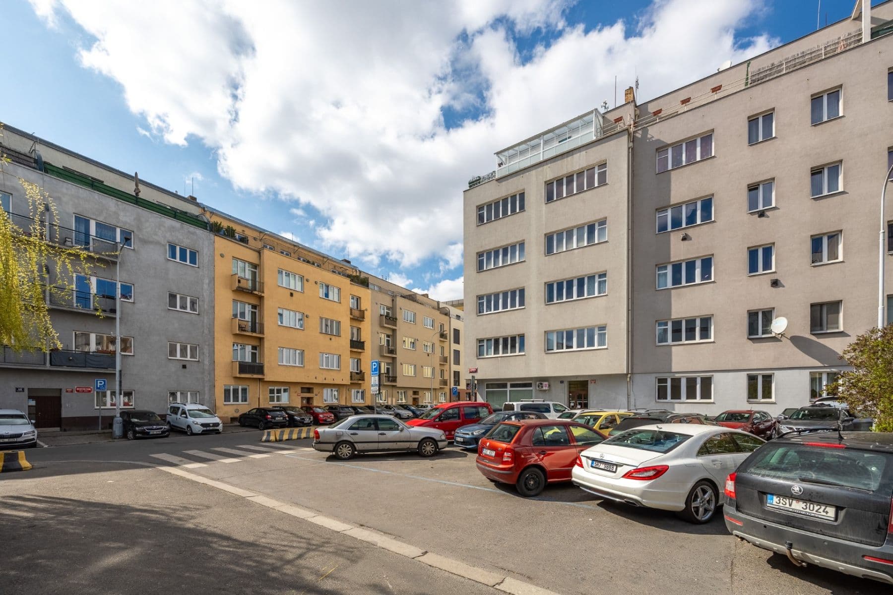 Prodej bytu 1+kk 27 m², U Gymnázia, Praha, Praha Prodej bytu 1+kk 27 m², U Gymnázia, Praha, Praha
