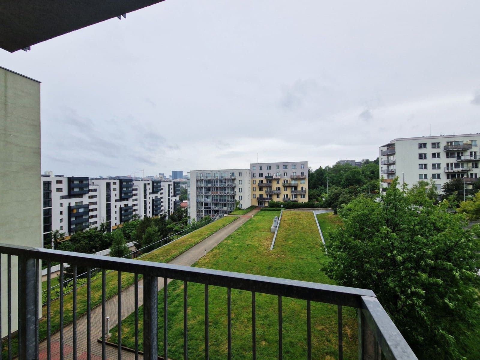 Pronájem bytu 2+kk 56 m², V dolině, Praha, Praha Pronájem bytu 2+kk 56 m², V dolině, Praha, Praha