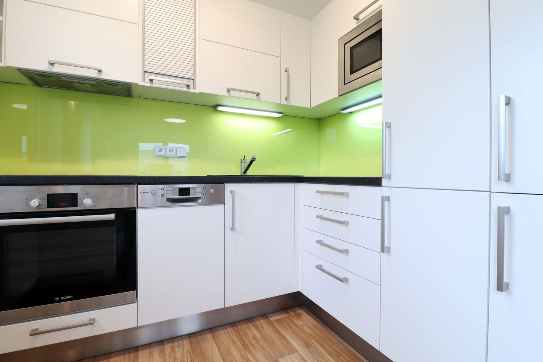 Pronájem bytu 2+kk 56 m², V dolině, Praha, Praha Pronájem bytu 2+kk 56 m², V dolině, Praha, Praha