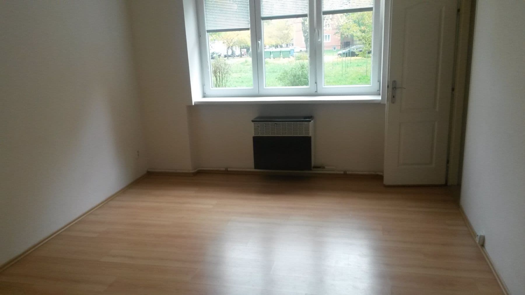 Pronájem bytu 2+1 60 m², Slavíčkova, Ostrava, Moravskoslezský kraj Pronájem bytu 2+1 60 m², Slavíčkova, Ostrava, Moravskoslezský kraj
