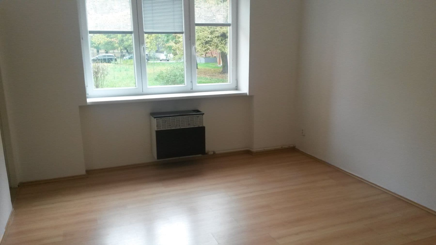 Pronájem bytu 2+1 60 m², Slavíčkova, Ostrava, Moravskoslezský kraj Pronájem bytu 2+1 60 m², Slavíčkova, Ostrava, Moravskoslezský kraj
