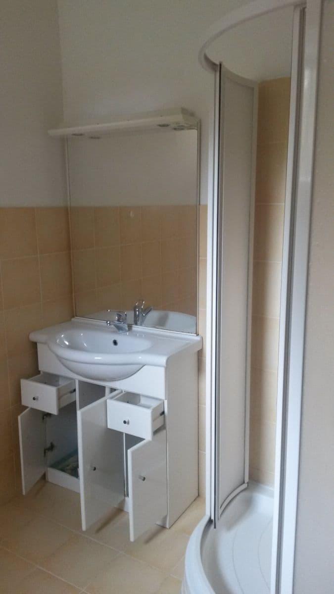 Pronájem bytu 2+1 60 m², Slavíčkova, Ostrava, Moravskoslezský kraj Pronájem bytu 2+1 60 m², Slavíčkova, Ostrava, Moravskoslezský kraj