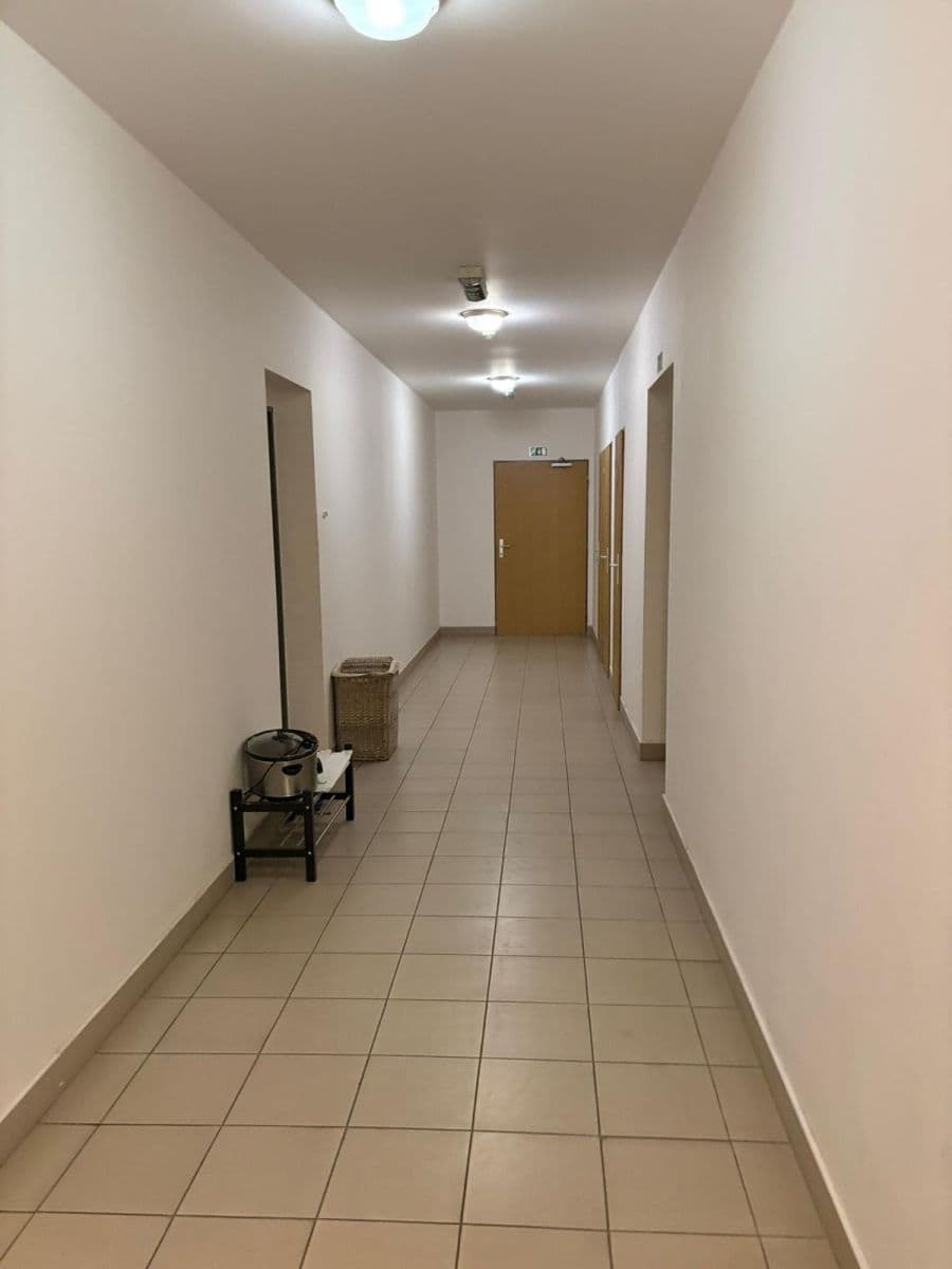 Pronájem bytu 2+kk 52 m², V Honech, Klecany, Středočeský kraj Pronájem bytu 2+kk 52 m², V Honech, Klecany, Středočeský kraj