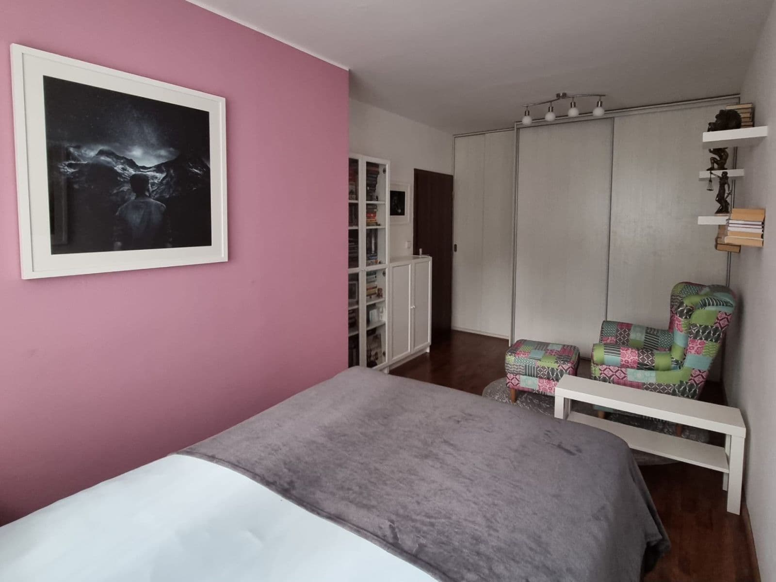 Pronájem bytu 2+kk 52 m², V Honech, Klecany, Středočeský kraj Pronájem bytu 2+kk 52 m², V Honech, Klecany, Středočeský kraj