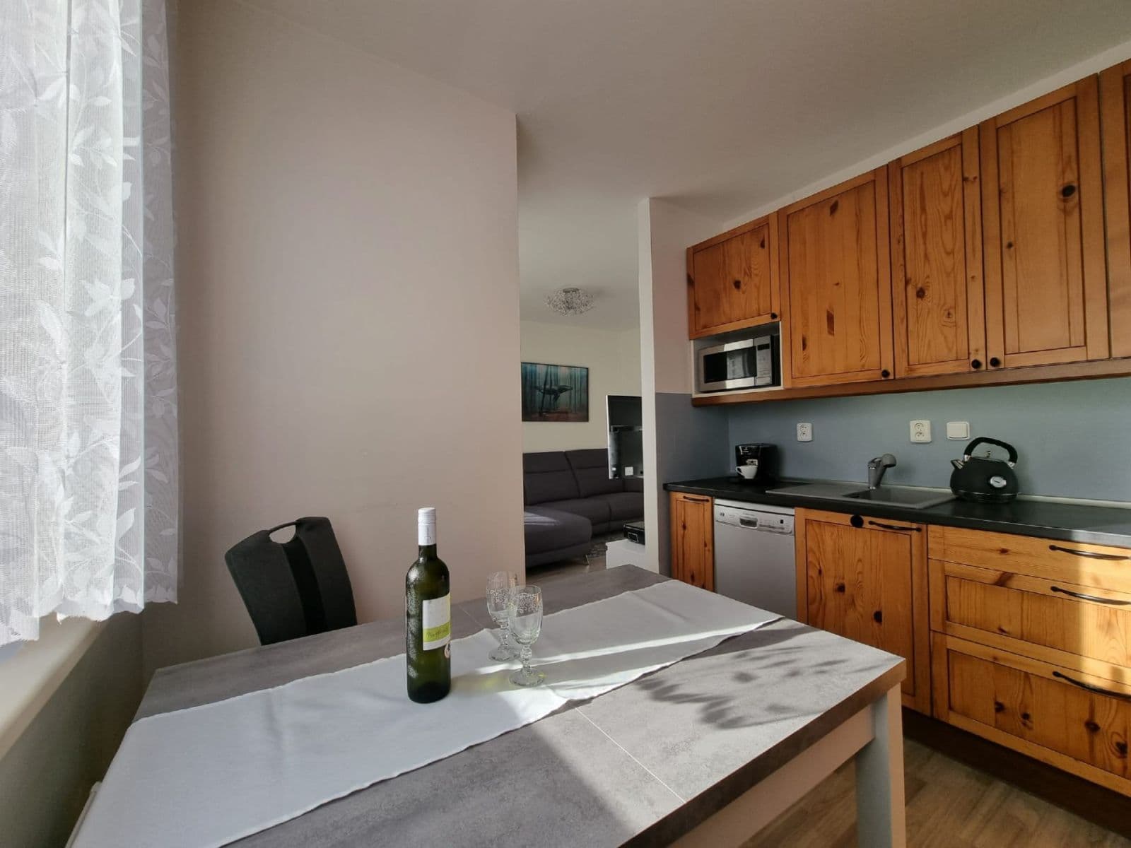 Pronájem bytu 2+kk 52 m², V Honech, Klecany, Středočeský kraj Pronájem bytu 2+kk 52 m², V Honech, Klecany, Středočeský kraj