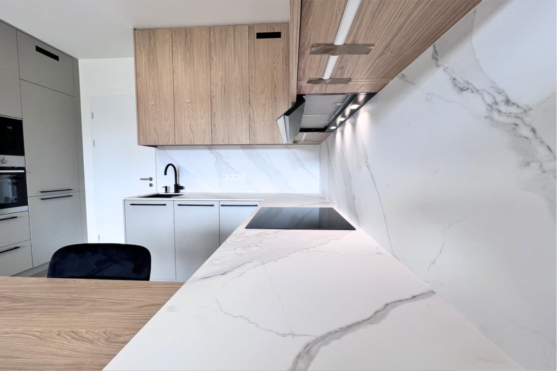 Pronájem bytu 1+kk 35 m², Poděbradská, Praha, Praha Pronájem bytu 1+kk 35 m², Poděbradská, Praha, Praha