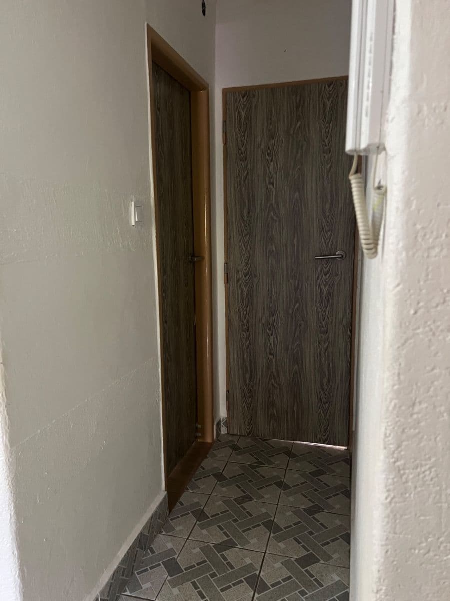 Prodej bytu 2+1 50 m², Handlová, Trenčiansky kraj Prodej bytu 2+1 50 m², Handlová, Trenčiansky kraj