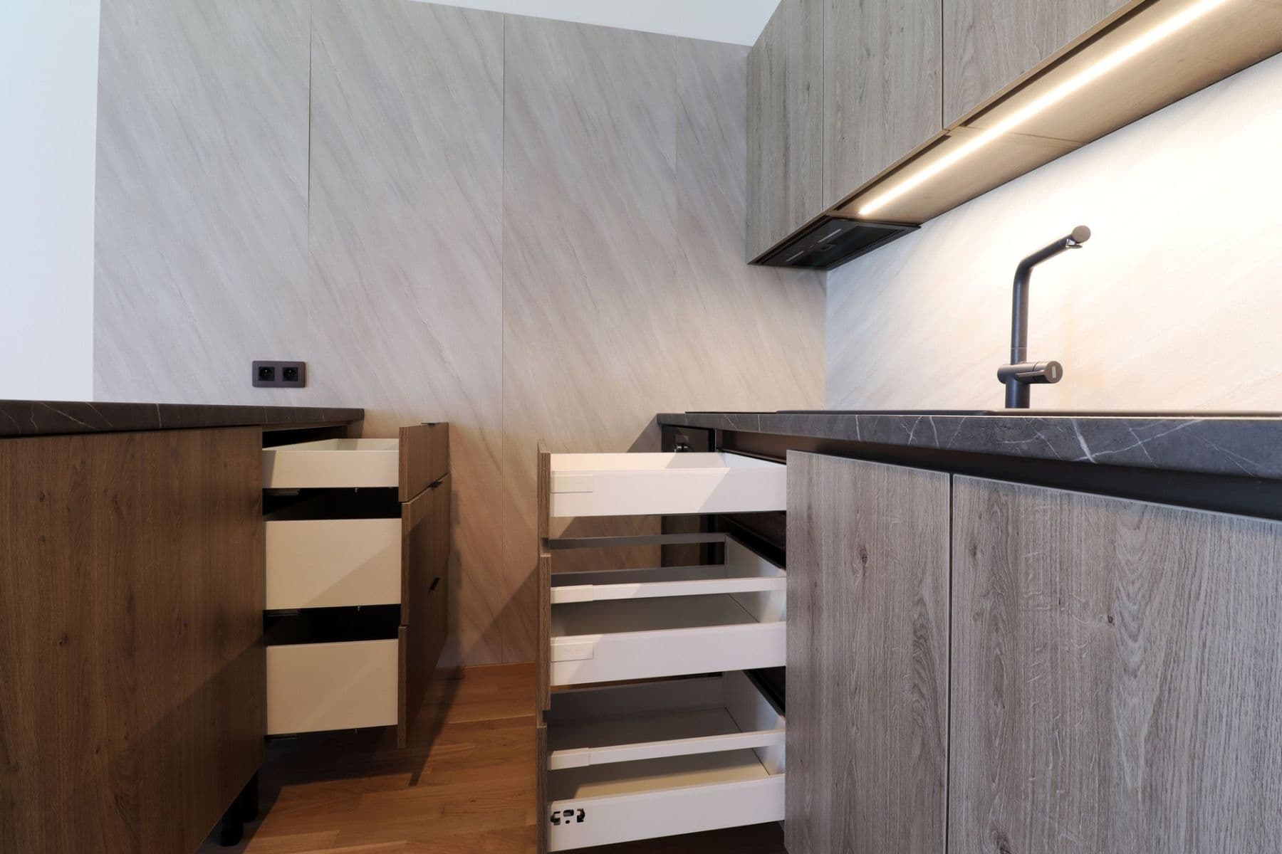 Pronájem bytu 1+kk 36 m², Toyen, Praha, Praha Pronájem bytu 1+kk 36 m², Toyen, Praha, Praha