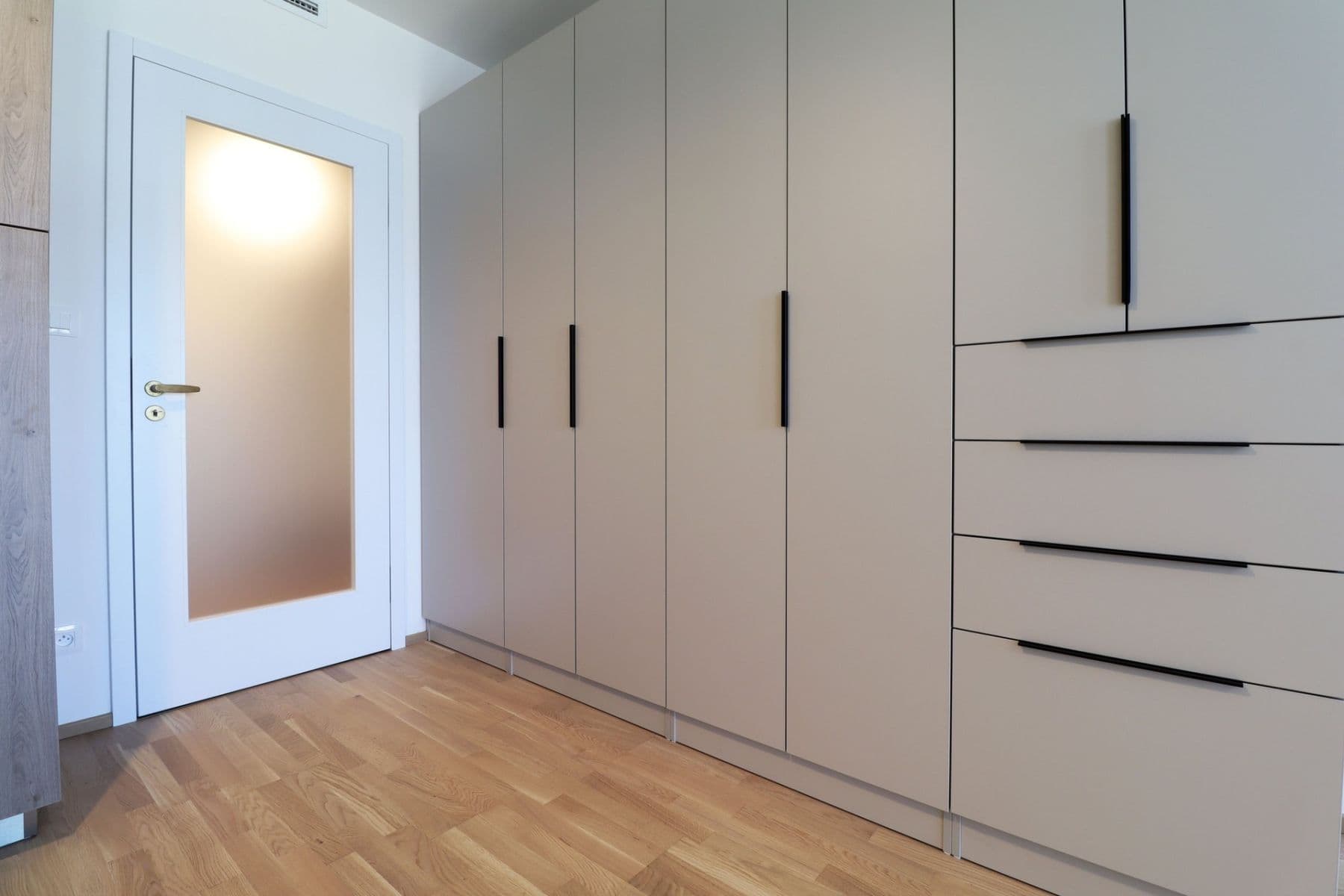 Pronájem bytu 1+kk 36 m², Toyen, Praha, Praha Pronájem bytu 1+kk 36 m², Toyen, Praha, Praha