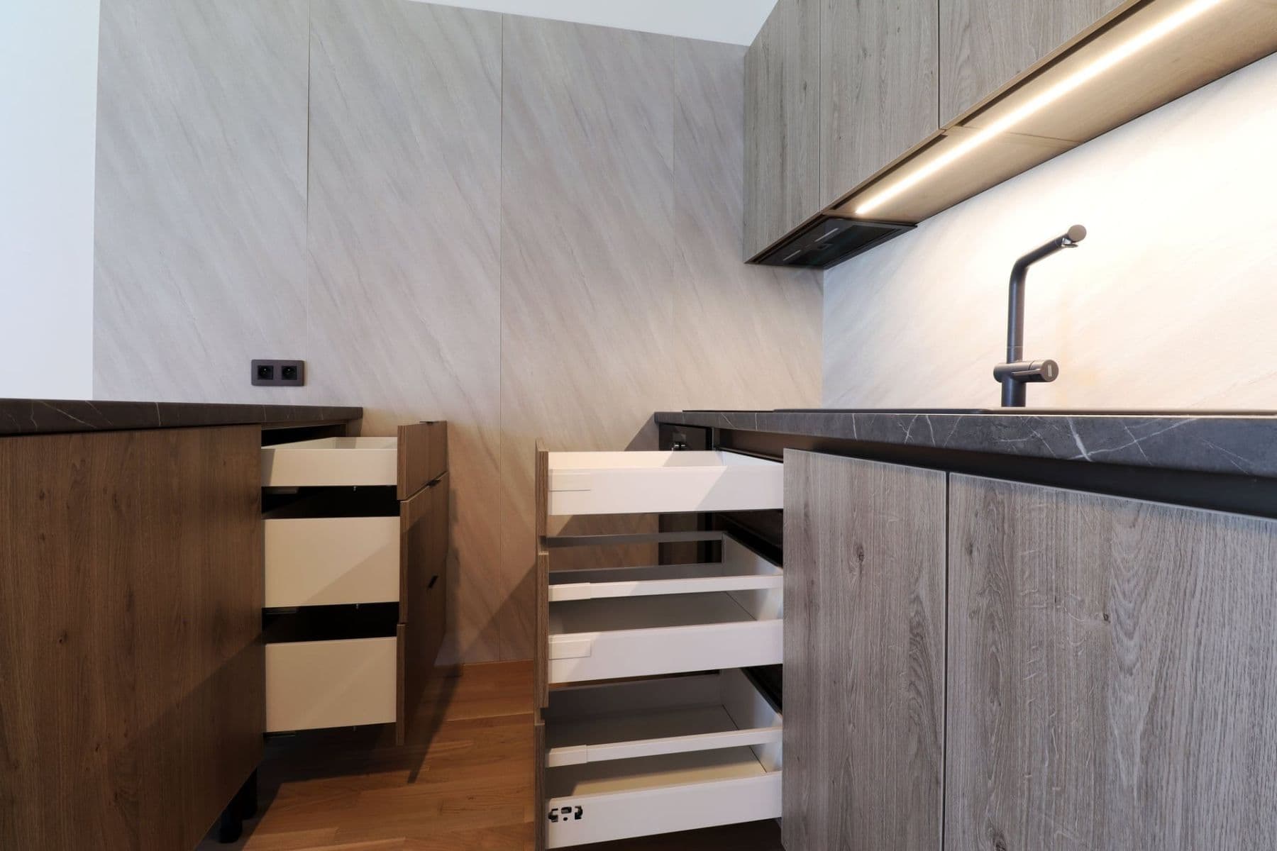Pronájem bytu 1+kk 36 m², Toyen, Praha, Praha Pronájem bytu 1+kk 36 m², Toyen, Praha, Praha