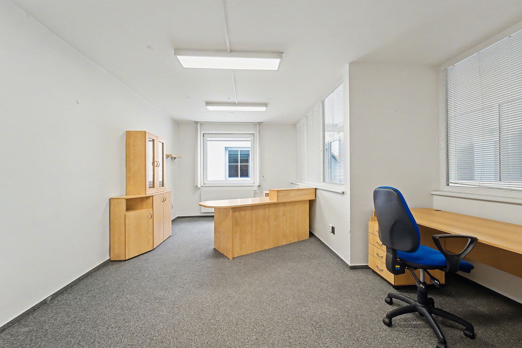 Prodej kanceláře 2.004 m², Čermákova, Kladno, Středočeský kraj Prodej kanceláře 2.004 m², Čermákova, Kladno, Středočeský kraj