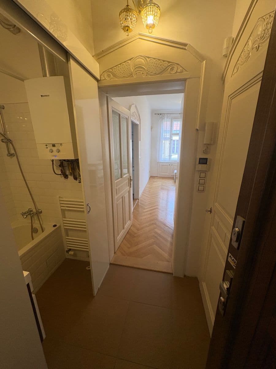 Pronájem bytu 2+kk 47 m², Elišky Krásnohorské, Praha, Praha Pronájem bytu 2+kk 47 m², Elišky Krásnohorské, Praha, Praha