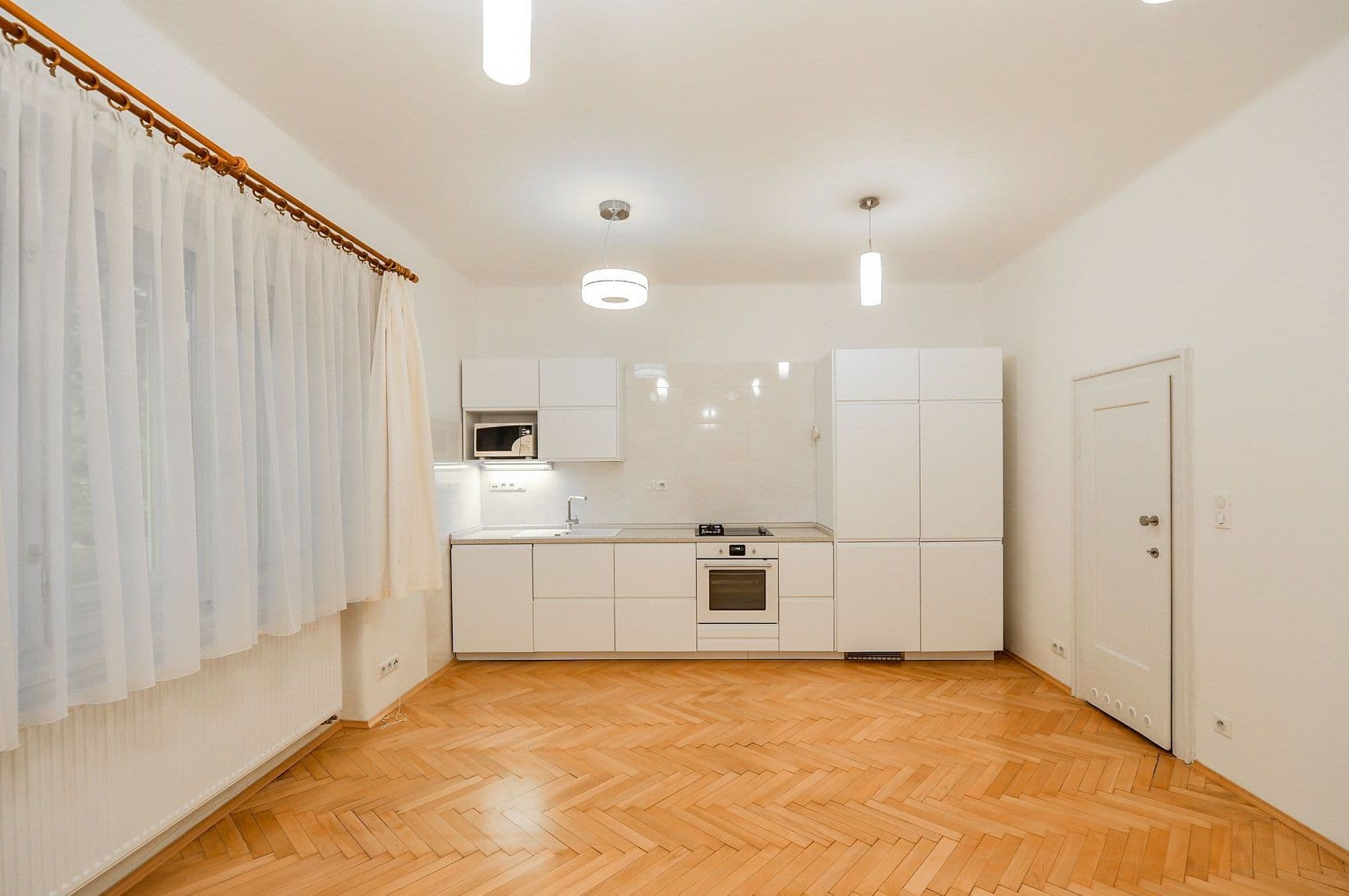 Pronájem bytu 2+kk 55 m², Na Jezerce, Praha, Praha Pronájem bytu 2+kk 55 m², Na Jezerce, Praha, Praha