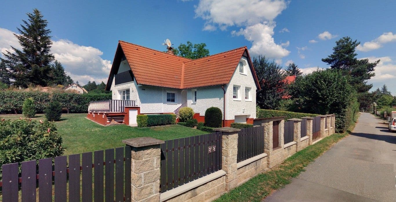 Prodej domu 110 m², pozemek 473 m², Essenská, Hradištko, Středočeský kraj Prodej domu 110 m², pozemek 473 m², Essenská, Hradištko, Středočeský kraj